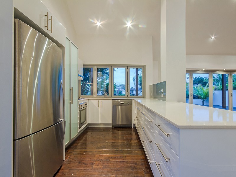 3 Moomba Court, Sorrento QLD 4217