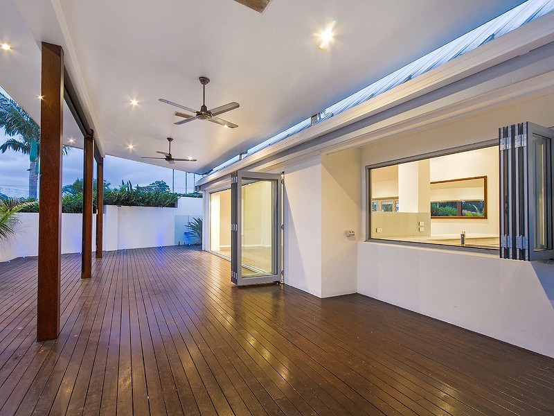 3 Moomba Court, Sorrento QLD 4217