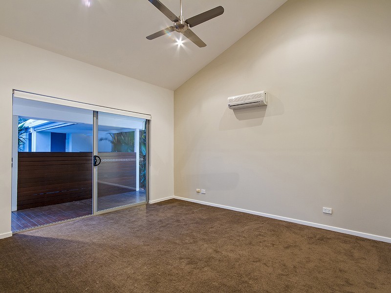 3 Moomba Court, Sorrento QLD 4217
