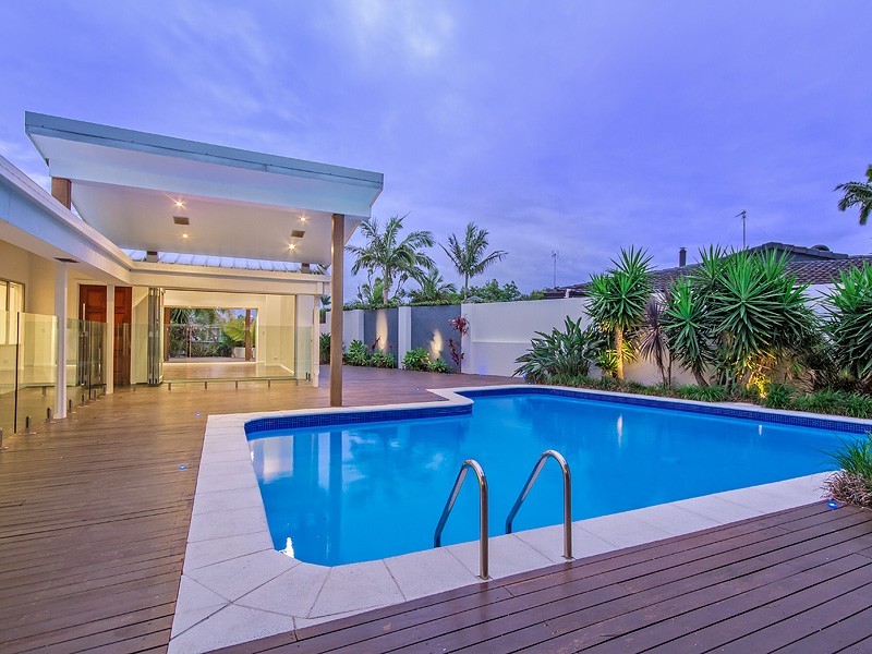 3 Moomba Court, Sorrento QLD 4217