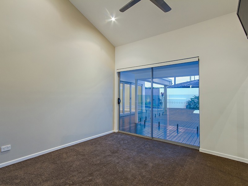 3 Moomba Court, Sorrento QLD 4217