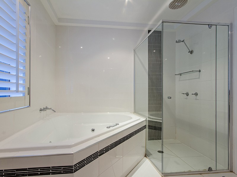 3 Moomba Court, Sorrento QLD 4217