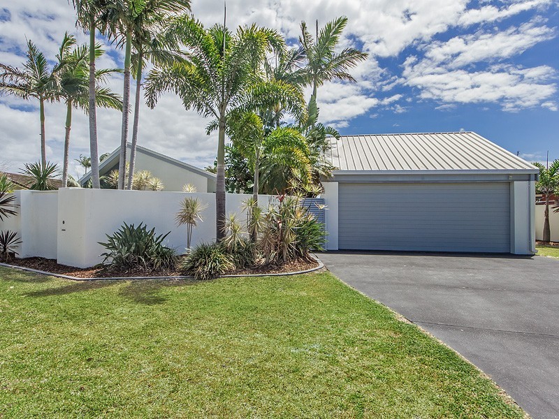 3 Moomba Court, Sorrento QLD 4217