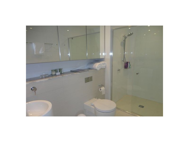 2802/1 Oracle Blvd, Broadbeach QLD 4218