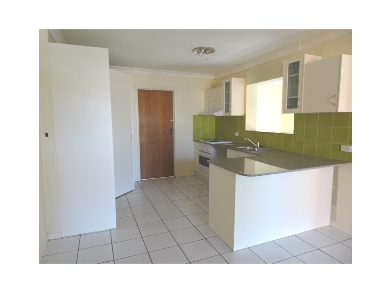 1/9 Adori Street, Chevron Island QLD 4217