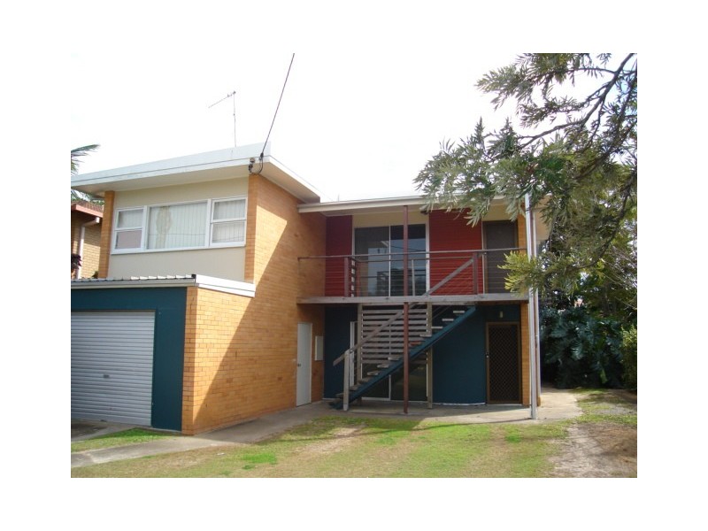 1/9 Adori Street, Chevron Island QLD 4217