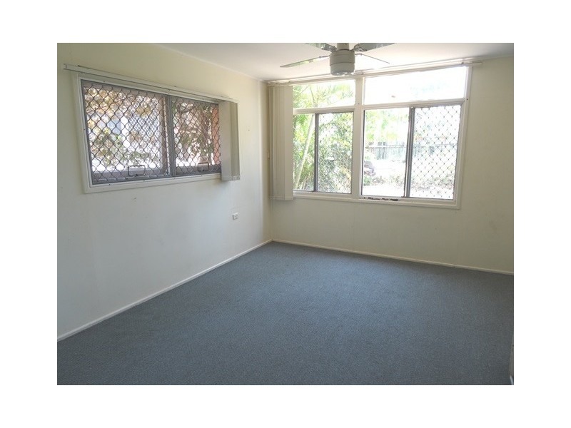 1/9 Adori Street, Chevron Island QLD 4217