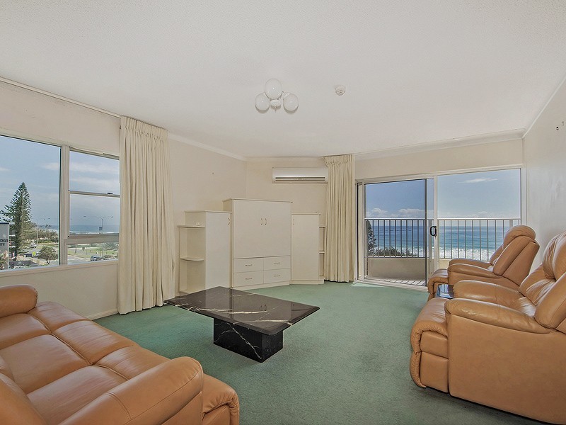 Unit 15/142 ‘Pacific Plaza’ The Esplanade, Surfers Paradise QLD 4217