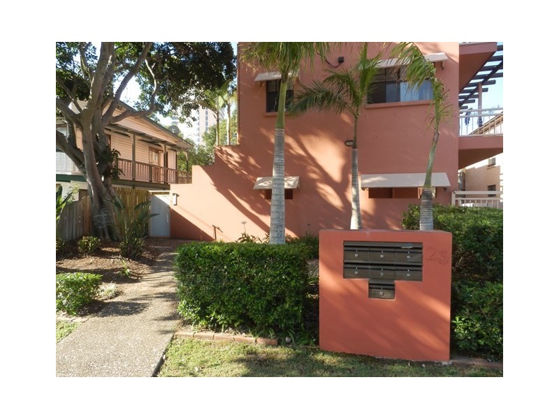 3/23 Second Ave, Broadbeach QLD 4218