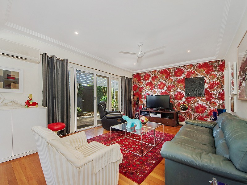 10 Alicia Street, Southport QLD 4215