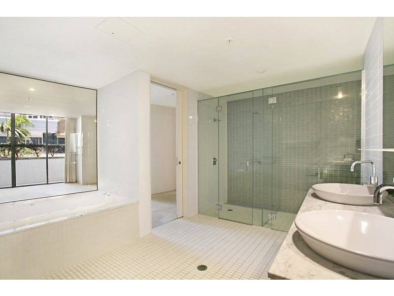 203 ‘Aria’ 17 Albert Avenue, Broadbeach QLD 4218