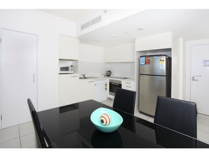 182 ‘Ocean Pacific’ 25 Surf Parade, Broadbeach QLD 4218