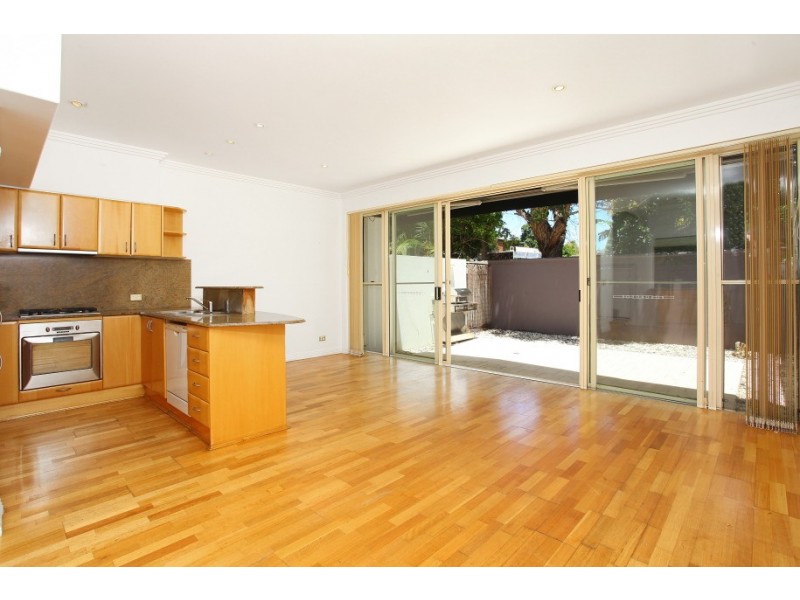 8 ‘Raffles on Capri’ 103 Salerno Street, Surfers Paradise QLD 4217