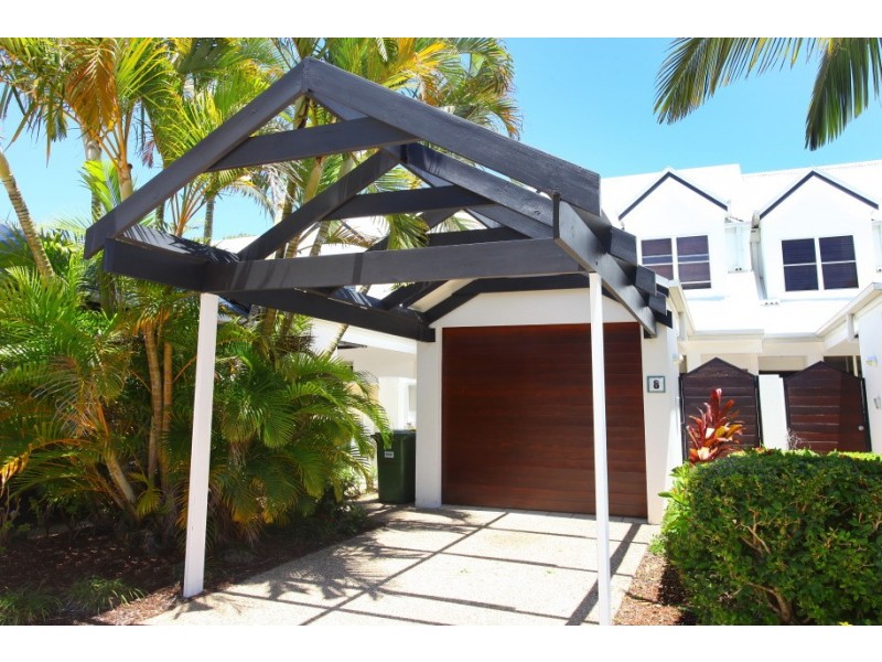 8 ‘Raffles on Capri’ 103 Salerno Street, Surfers Paradise QLD 4217