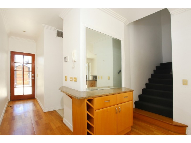 8 ‘Raffles on Capri’ 103 Salerno Street, Surfers Paradise QLD 4217