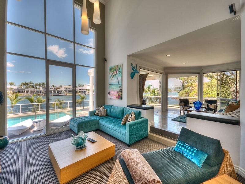 130 Amalfi Drive, Isle Of Capri QLD 4217