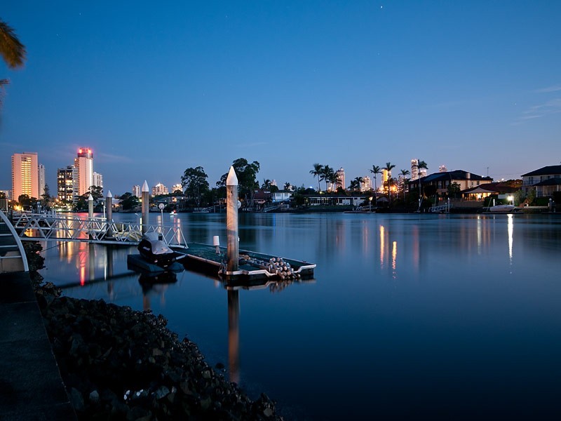 130 Amalfi Drive, Isle Of Capri QLD 4217