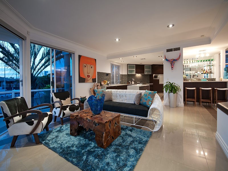 130 Amalfi Drive, Isle Of Capri QLD 4217