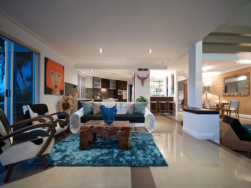 130 Amalfi Drive, Isle Of Capri QLD 4217