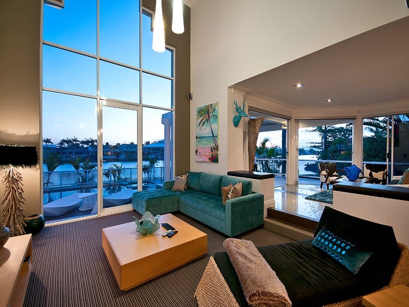 130 Amalfi Drive, Isle Of Capri QLD 4217