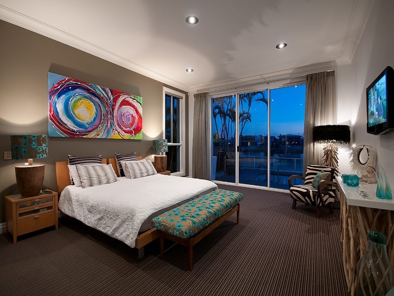 130 Amalfi Drive, Isle Of Capri QLD 4217