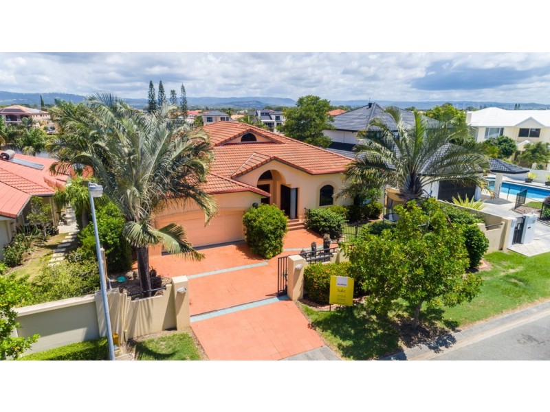 28 Charolais Crescent, Benowa Waters QLD 4217