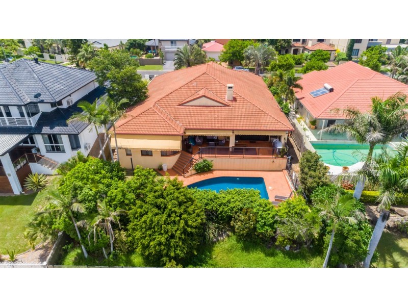 28 Charolais Crescent, Benowa Waters QLD 4217