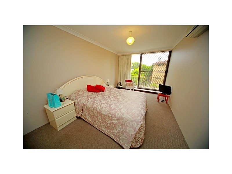 7 ‘Queensleigh’ 5-7 Queensland Avenue, Broadbeach QLD 4218