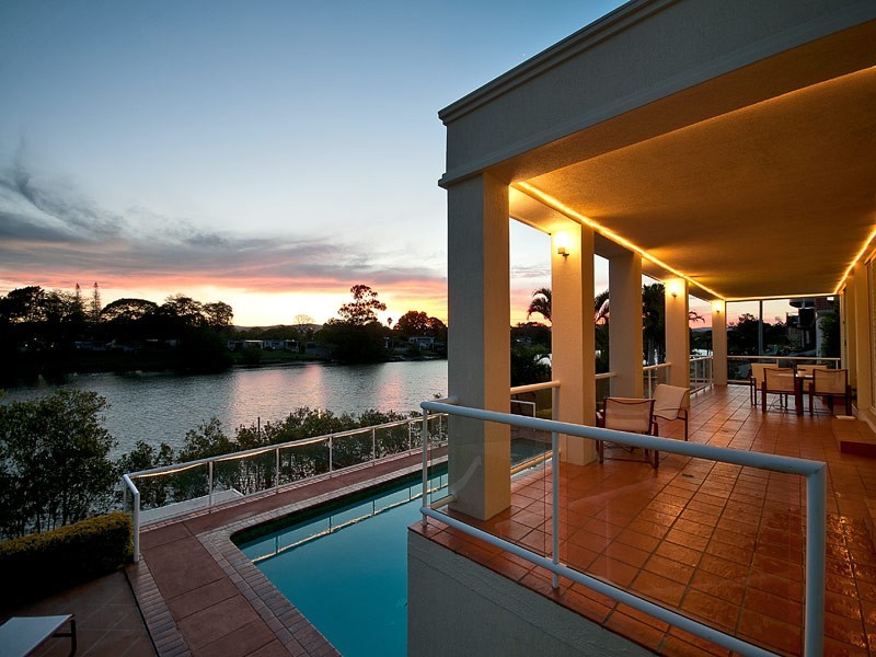 94 Cabana Boulevard, Benowa Waters QLD 4217