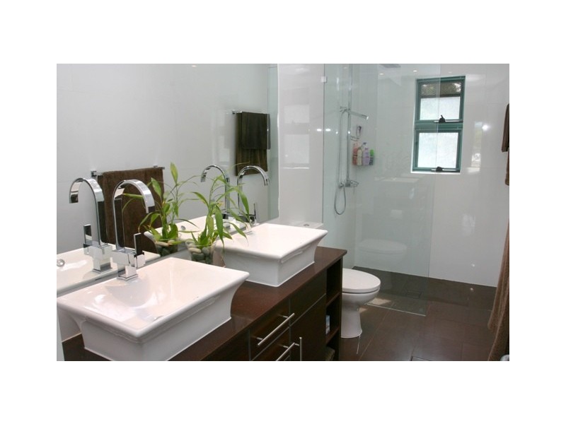 1122 Spring Terraces’ Royal Pines’, Benowa QLD 4217