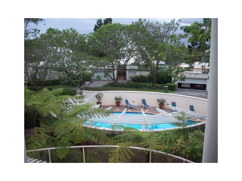 1122 Spring Terraces’ Royal Pines’, Benowa QLD 4217