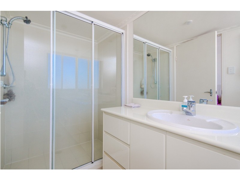 24D ‘Surfers Aquarius’ 4 Old Burleigh Road, Surfers Paradise QLD 4217