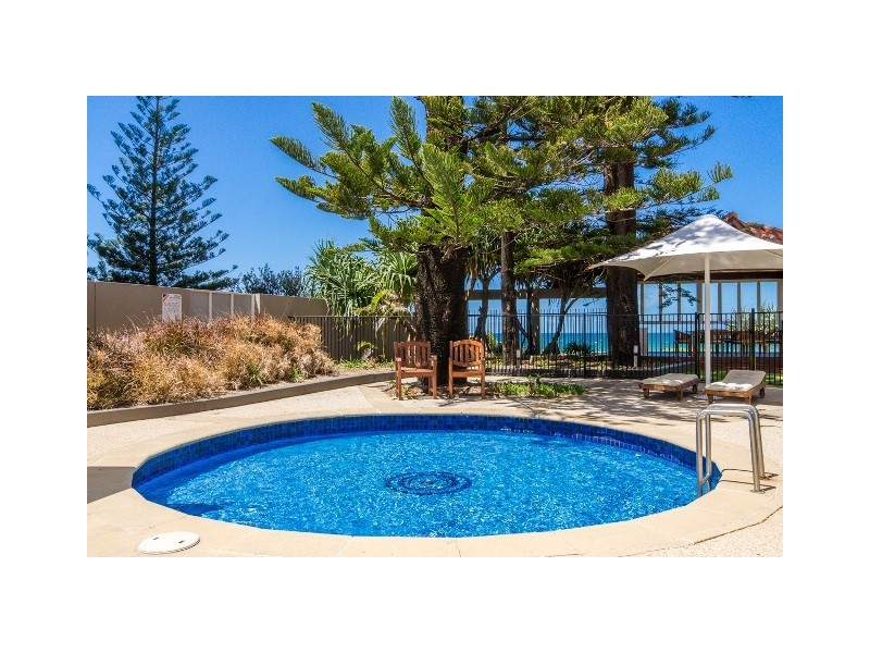 24D ‘Surfers Aquarius’ 4 Old Burleigh Road, Surfers Paradise QLD 4217