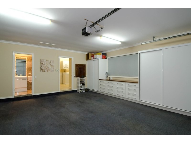 30 Boomerang Crescent, Sorrento QLD 4217