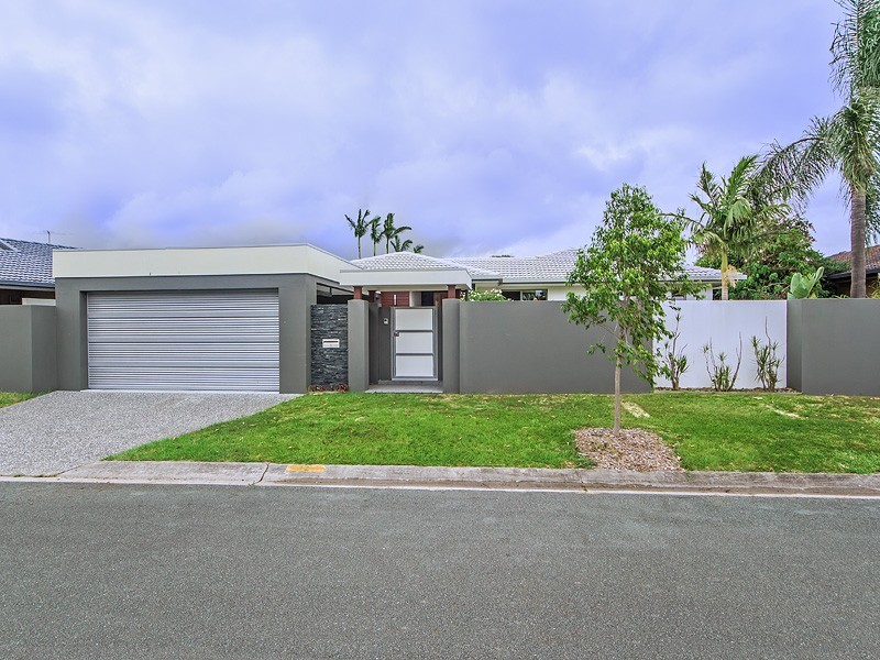 12 Balmoral Avenue, Sorrento QLD 4217