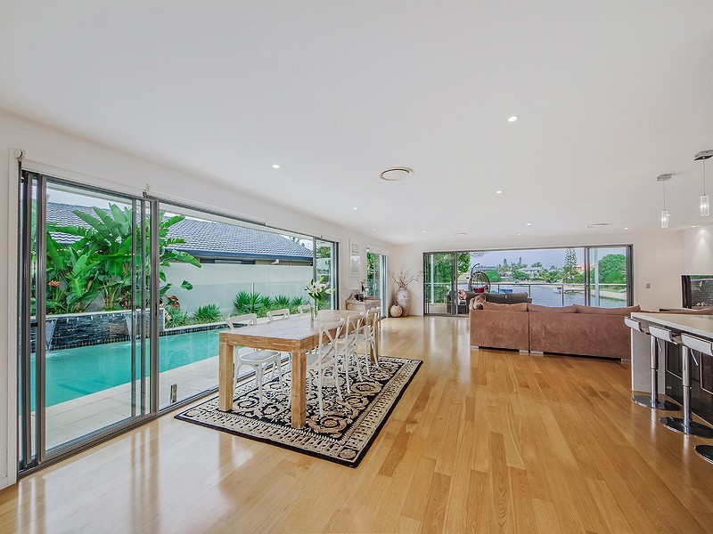 12 Balmoral Avenue, Sorrento QLD 4217