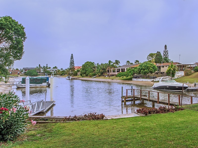 12 Balmoral Avenue, Sorrento QLD 4217