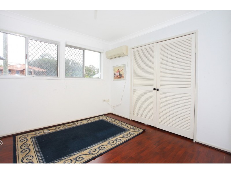 6 Mentone Avenue, Bundall QLD 4217