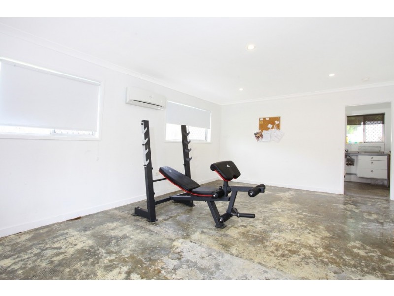 6 Mentone Avenue, Bundall QLD 4217