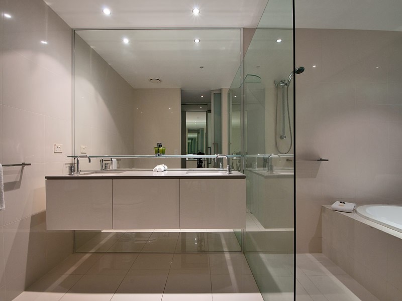 2573 ‘Circle on Cavill’ 9 Ferny Avenue, Surfers Paradise QLD 4217