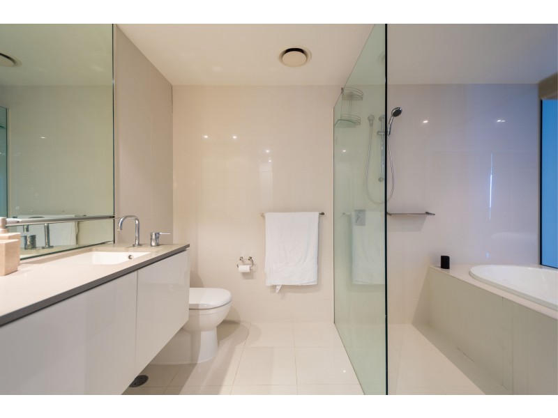 1392/9 Ferny Avenue, Surfers Paradise QLD 4217