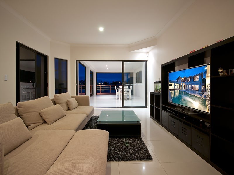 65 Bollard Circuit, Clear Island Waters QLD 4226