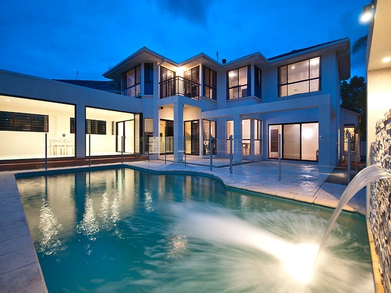 65 Bollard Circuit, Clear Island Waters QLD 4226