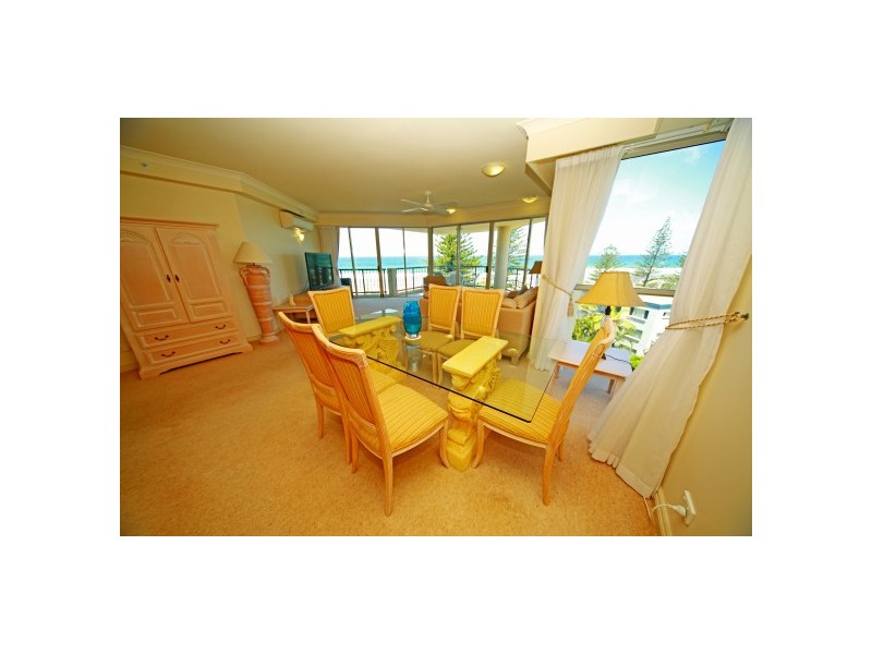 27 ‘Oceana on Broadbeach’ 100 Old Burleigh Road, Broadbeach QLD 4218