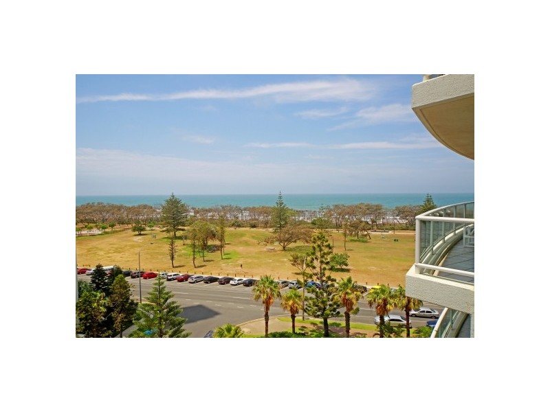38 ‘Carmel by the Sea’ 177 Old Burleigh Road, Broadbeach QLD 4218