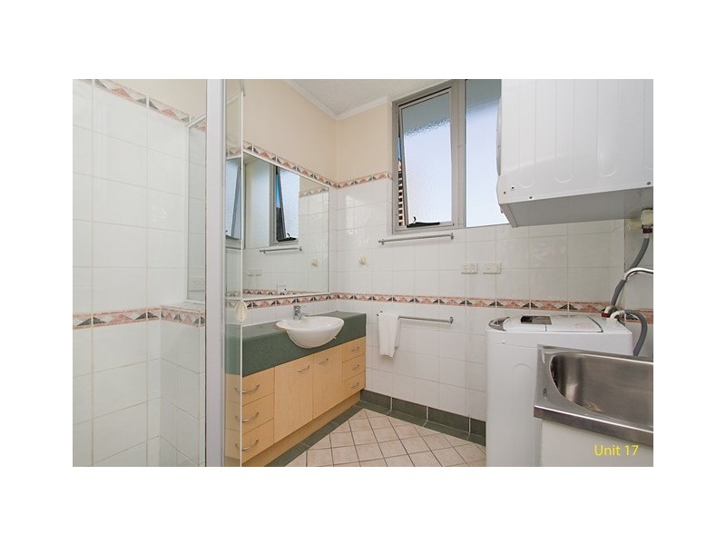 8,15,16,17 ‘Durham Court’ 21 Clifford Street, Surfers Paradise QLD 4217
