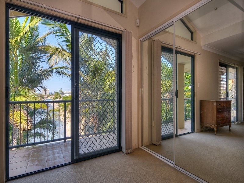 Broadbeach Waters QLD 4218