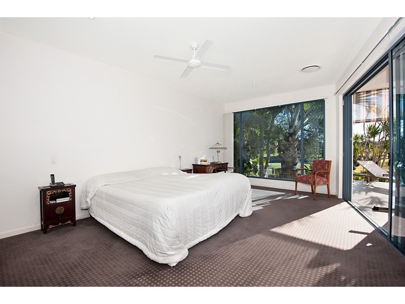 1022 Lakeview Terrace, Benowa QLD 4217