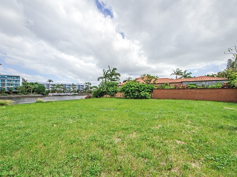 129A Allambi Avenue, Broadbeach Waters QLD 4218