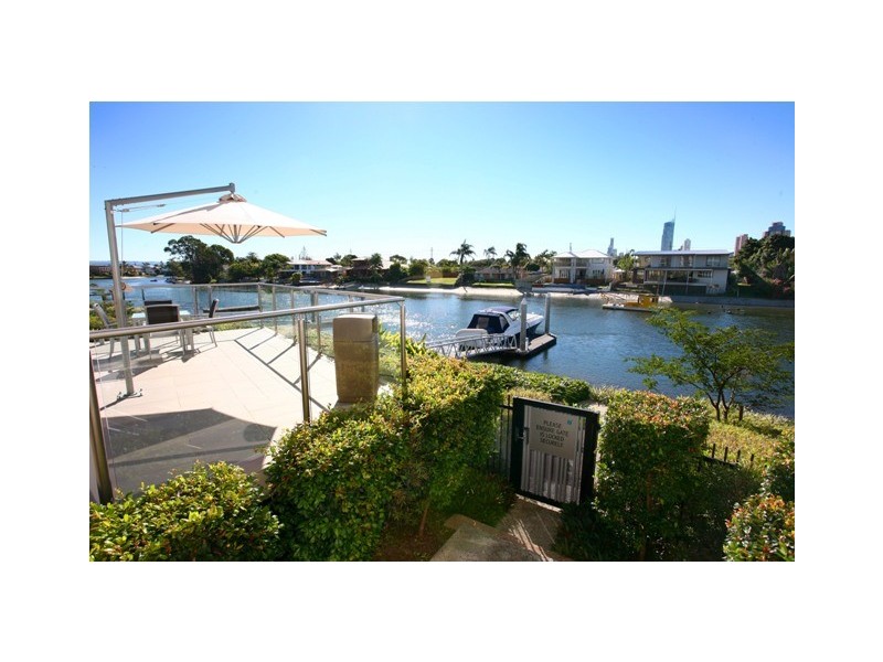 1801 ‘Freshwater Point’ 33 T.E.Peters Drive, Broadbeach Waters QLD 4218